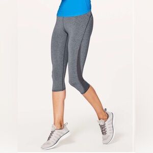 Lululemon Train Times Crop 17”, Size 4, EUC, $88 New, Heathered black